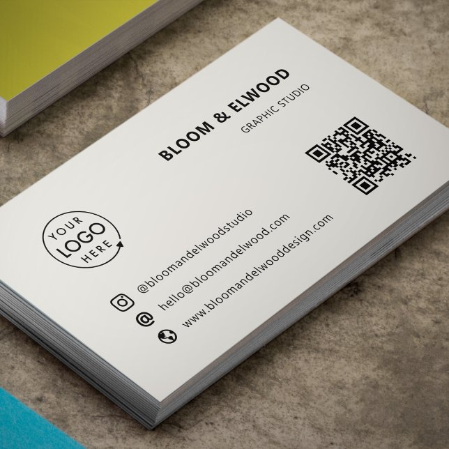 QR-Code Einfaches modernes minimales neutrales Log Visitenkarte (Modern minimalist logo business card by Guava - clean, professional, and fully customizable)