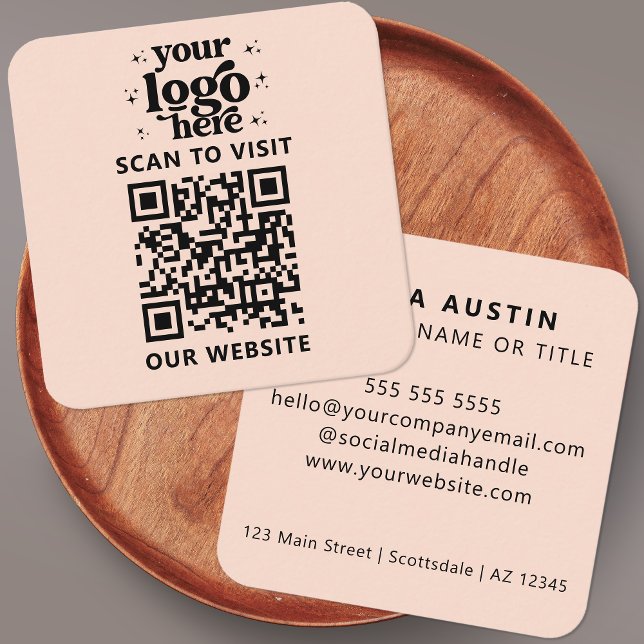 QR-Code-Firmenlogo Beruflich Modernes Rosa Quadratische Visitenkarte (Von Creator hochgeladen)
