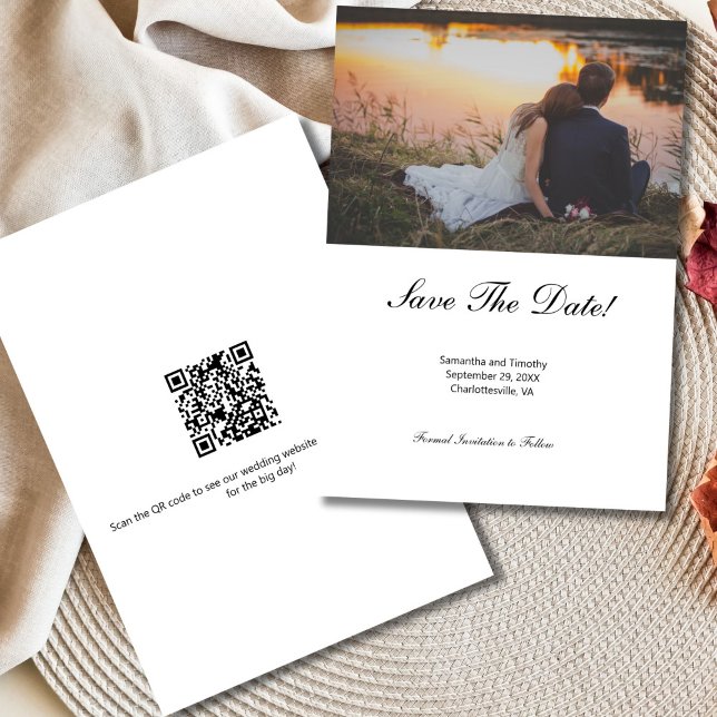 QR-Code-Foto zum Hochfahren der Datumskarte speich Einladung (QR code Photo Wedding save the date card. )