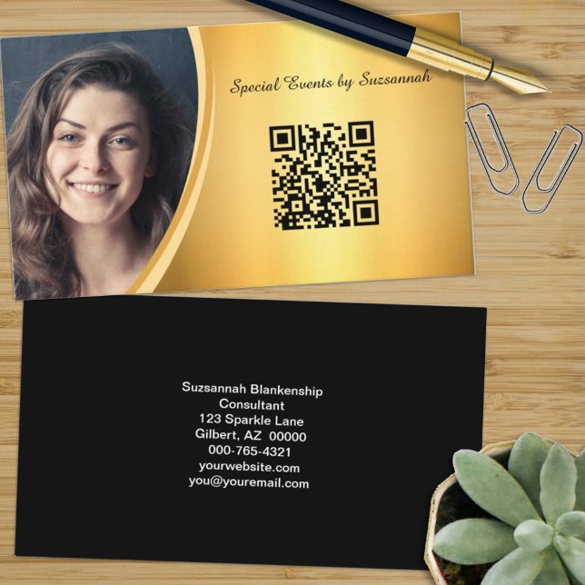 QR-Code für berufliches Foto mit Goldlackierung Visitenkarte (Von Creator hochgeladen)