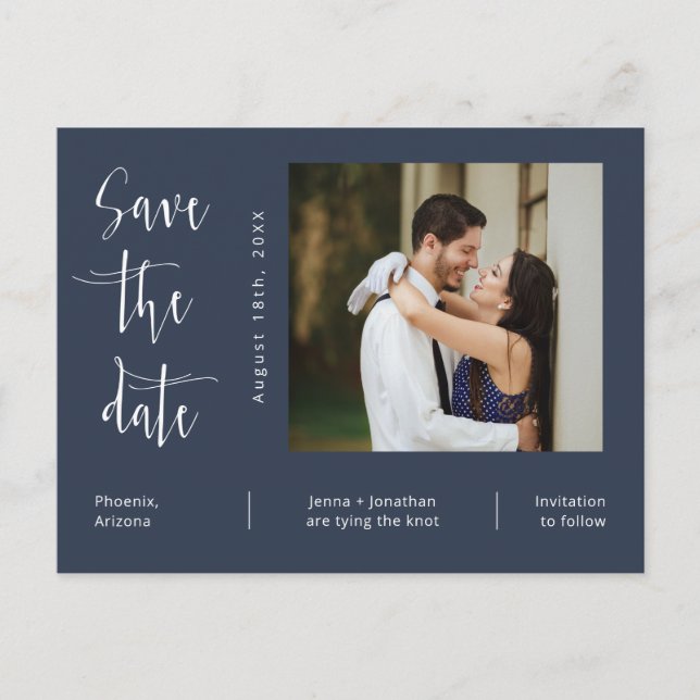 QR-Code für einfaches Navy Blue Foto Save the Date Postkarte (Vorderseite)
