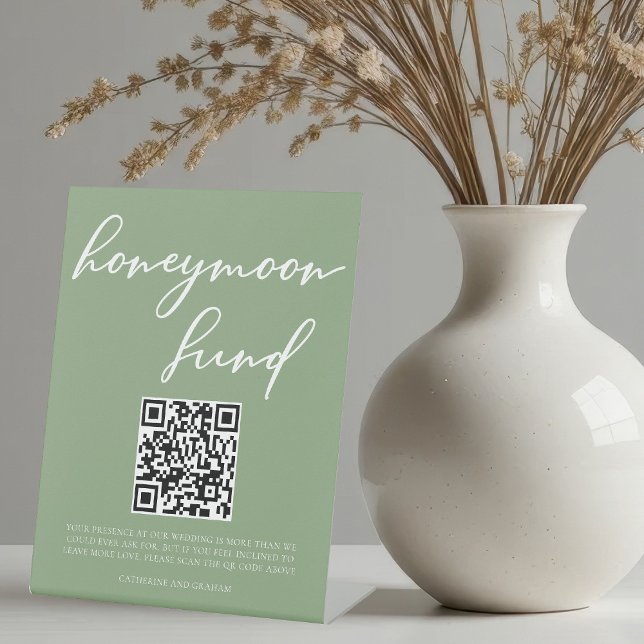 QR-Code für Sage Green White Script Honeymoon Fund Sockelschild (Von Creator hochgeladen)