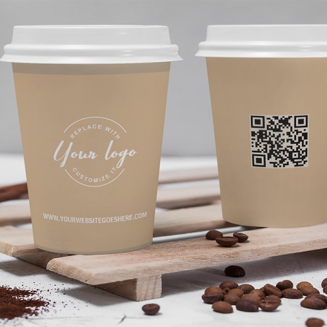 QR-CODE für Unternehmen - einfach braun Pappbecher (Coffee house beige paper cups with logo, website and QR code.)