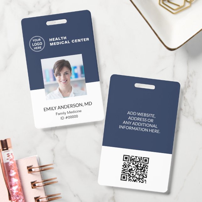 QR-Code-ID-Krankenhaus-Klinik-Arzt-Mitarbeiter-Aus Ausweis (Büro)