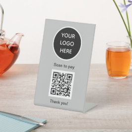 QR-Code-Logo Grau Business Scan me Website Sockelschild