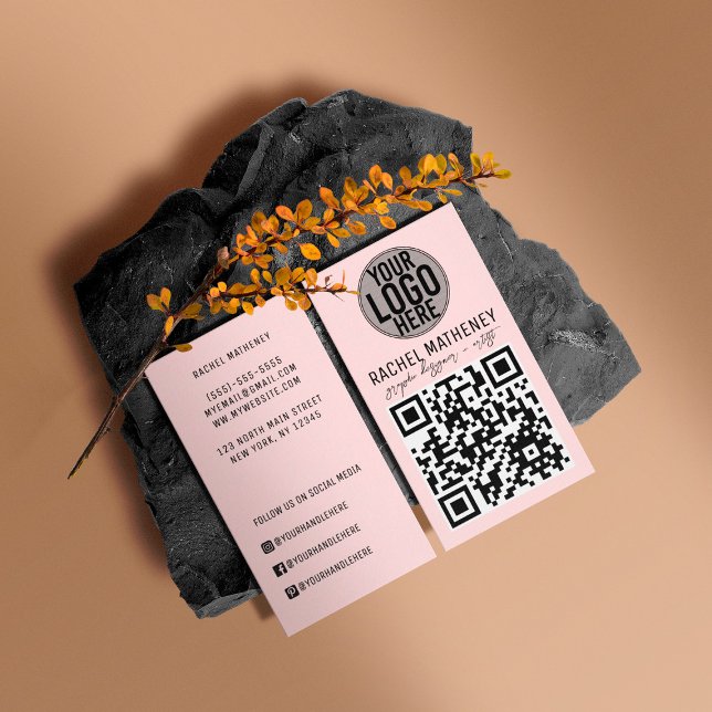 QR-Code-Logo Modern Berufliches, schlichtes Rosa Visitenkarte (Von Creator hochgeladen)