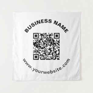 QR-Code mit fettgedrucktem Firmennamen und kreisfö Wandteppich
