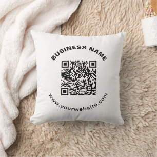 QR-Code mit Firmenname Fett Kreistext Kissen