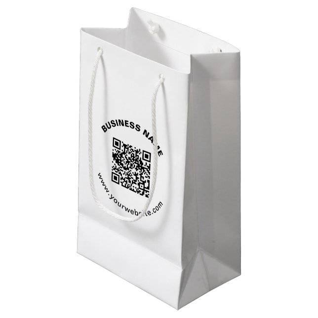 QR-Code mit Firmenname Fett Kreistext Kleine Geschenktüte (Vorderseite Schrägansicht)