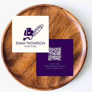 QR Code Modern Minimal Lila Notar Quadratische Visitenkarte
