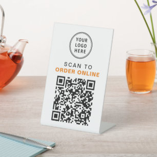 QR-Code-Prüfung für das Restaurant Café Sockelschild