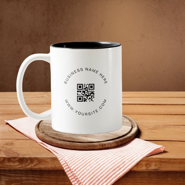 QR-Code-Prüfung für ein Unternehmen mit benutzerde Zweifarbige Tasse (Von Creator hochgeladen)