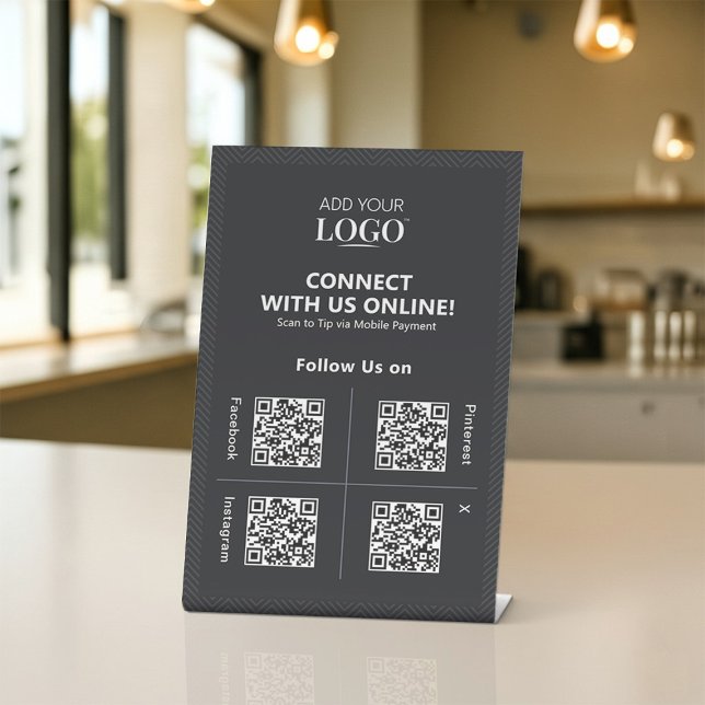 QR Code Social Media Connect mit US Business Logo Sockelschild (Von Creator hochgeladen)