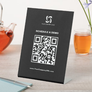 QR-Code-Tabletop-Zeichen für die Ausstellung von F Sockelschild