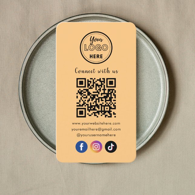 QR-Code Verbindung mit US Social Media Soft Orange Visitenkarte (Von Creator hochgeladen)