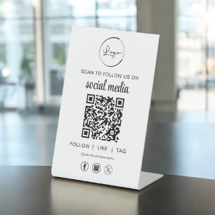 QR Code White Scan zu folgen uns im sozialen Netzw Sockelschild
