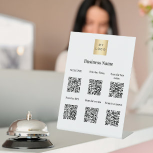 QR-Codes der Hotelmarke Sockelschild