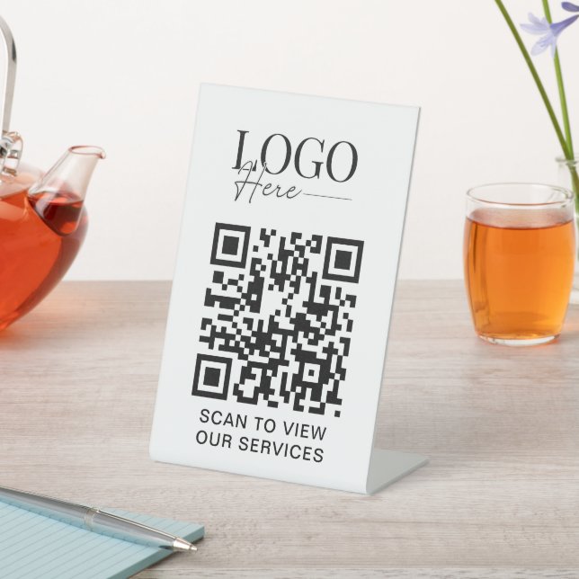 QR-Logos für Unternehmen Moderner einfacher Salon- Sockelschild (In SItu)