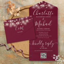 QR-Monogramm-Hochzeit von Burgundy String Lights
