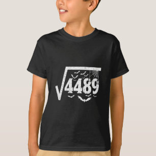 Quadratwurzel 4489 Lustiges Halloween-Meme 67 Math T-Shirt