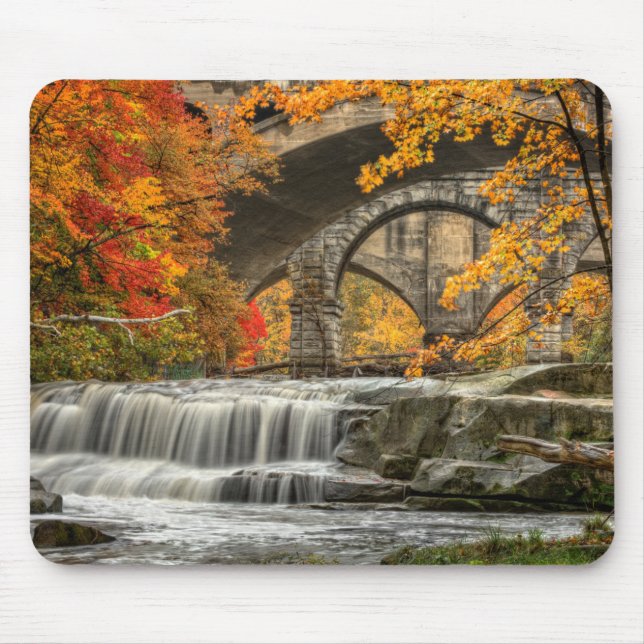 Quark Rcok Falls Mousepad (Vorne)