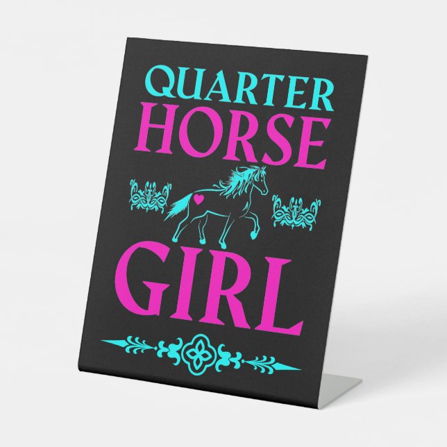 Quarter Horse Girl in Aqua und Pink Sockelschild (Vorderseite)