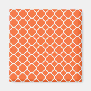 Quatrefolienmuster auf Mandarin Orange und Weiß Magnet