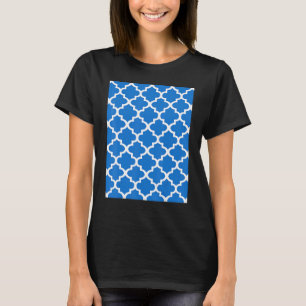 Quatrefolienmuster in weißer Kontur auf klassische T-Shirt