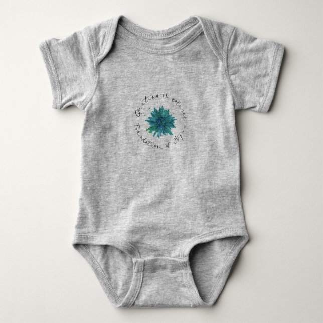 QuatsQrew Baby einteilig Strampler (Vorderseite)