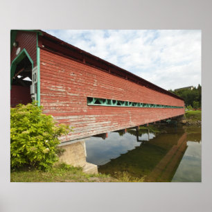 Québec, Kanada. Galipeault gedeckte Brücke in Poster