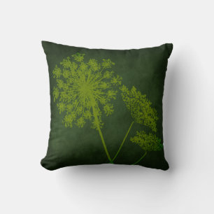 Queen Ann's Lace Kissen