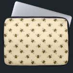 Queen Bee Pattern Laptopschutzhülle<br><div class="desc">Vintage Honigbienenmuster sind eine unterhaltsame und stilvolle Methode,  um Ihrem Zuhause-Dekor eine Touch Retro-Charme zu verleihen. Karo aus diesem Design der Vtage mit einer Bienengruppe.</div>