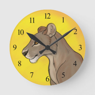 Queen Lioness Runde Wanduhr
