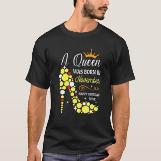 Queen war im November Geboren am sonnigen Geburtst T-Shirt