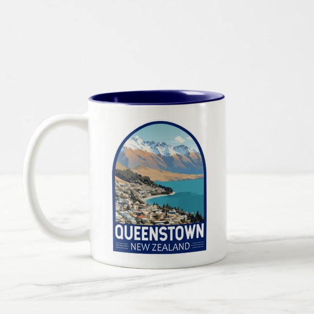 Queenstown New Zealand Travel Art Vintag Zweifarbige Tasse (Links)