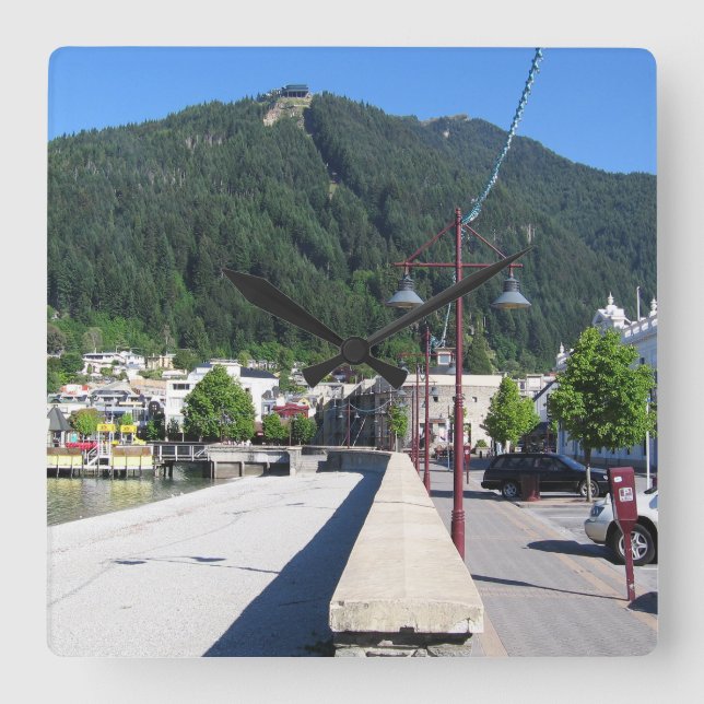 Queenstown, Otago, Neuseeland Quadratische Wanduhr (Vorderseite)