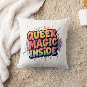 Queere Magie von Innen LGBTQ Stolz Zitat Design Kissen