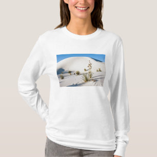 Querliegende Dünen und Soaptree Yucca T-Shirt