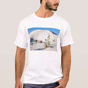 Querliegende Dünen und Soaptree Yucca T-Shirt