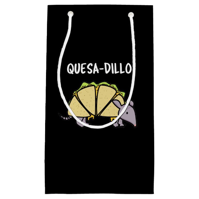 Quesa-Dillo Funny Quesadilla Pun Dark BG Kleine Geschenktüte (Vorderseite)