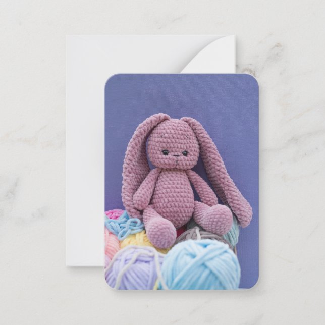 Quiet Crochet Bunny – Pastel Yarn Mood Mitteilungskarte (Vorderseite)