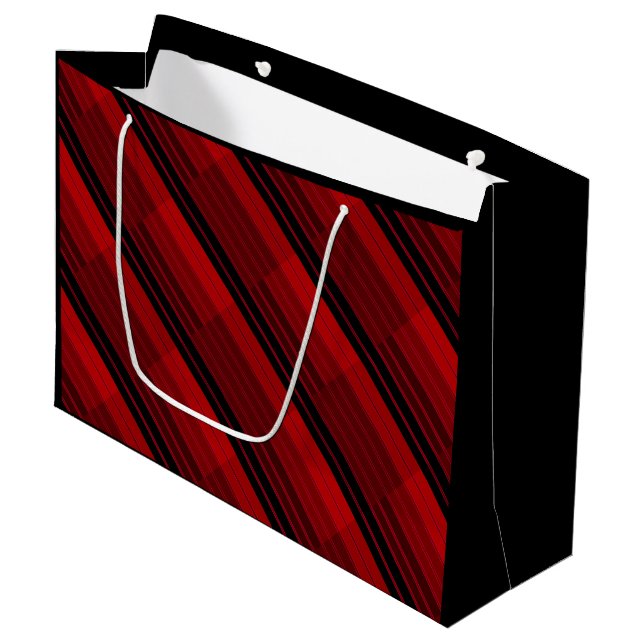 Quilt für rotes und schwarzes geometrisches Patchw Große Geschenktüte (Vorderseite Schrägansicht)