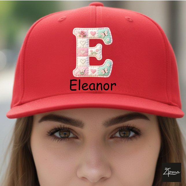 Quilted Patchwork Initial Letter E Nursery Truckerkappe (This is a sample design. There are several models to choose from, with the name and color changed.)