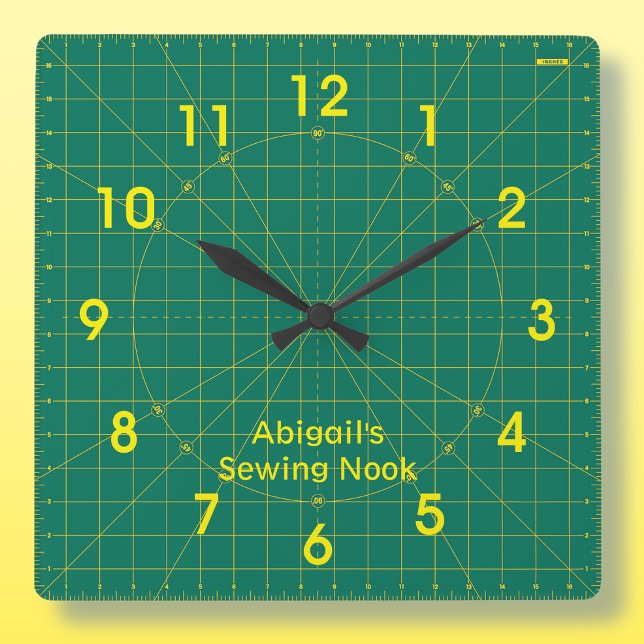 Quilter’s Green Cutting Mat Clock Quadratische Wanduhr (Von Creator hochgeladen)