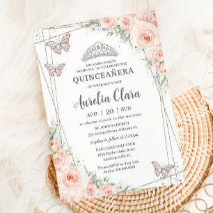 Quinceanera Blush Pink Floral Silberschmetterlinge Einladung