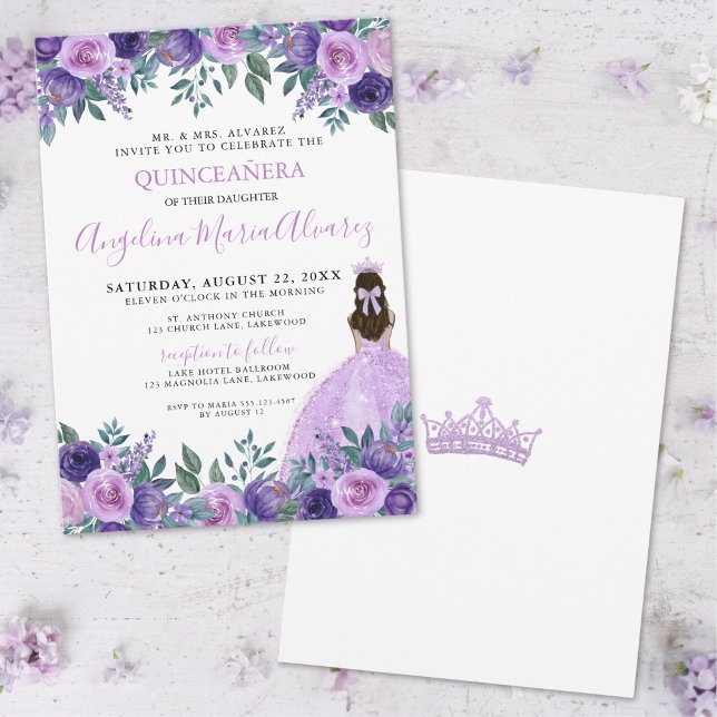 Quinceañera Elegante Purple Blumen Einladung (Quinceañera Elegant Purple Flowers Invitation)