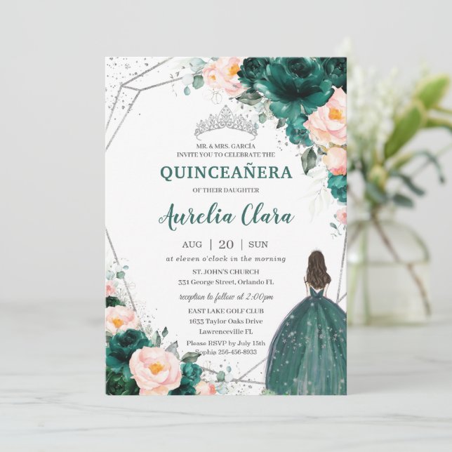 Quinceañera Emerald Green Blush Einladung (Stehend Vorderseite)