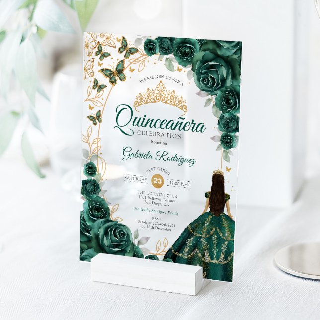 Quinceanera Emerald Green Gold Floral Acryleinladungen (Von Creator hochgeladen)
