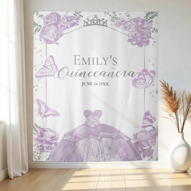 Quinceanera Hintergrund Lavender Kleid Flor Silber Wandteppich (Von Creator hochgeladen)