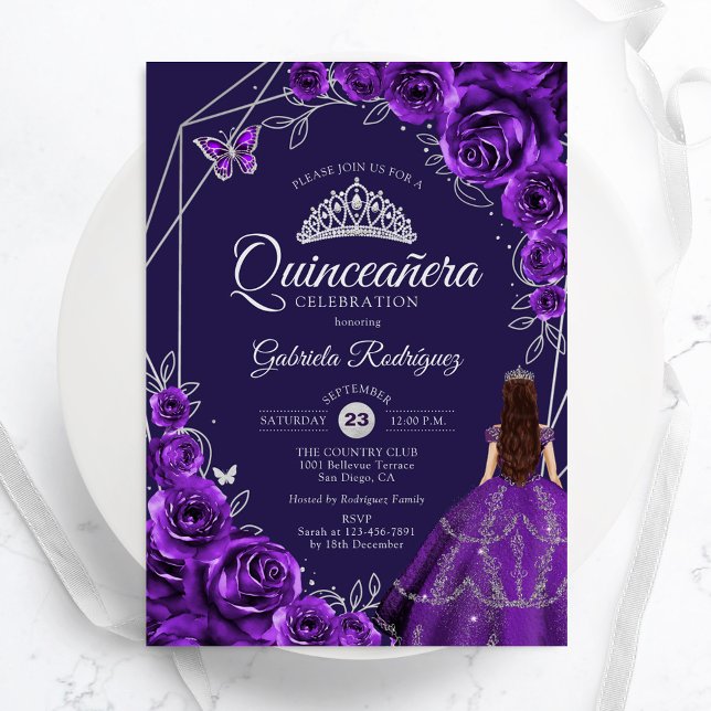 Quinceanera Purple Silver Dress Floral Einladung (Von Creator hochgeladen)